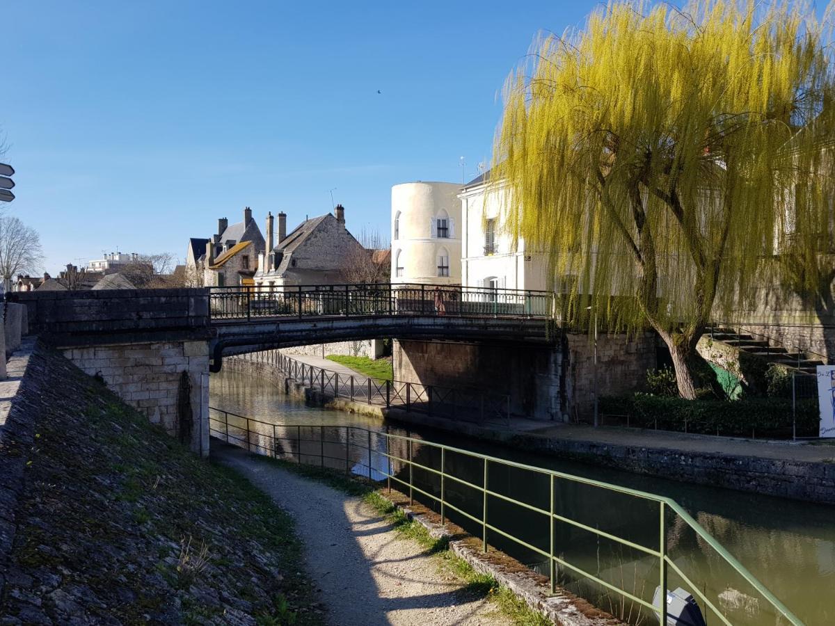La Maison Virginie 1 A 2 Pers Charmant Hyper Centre- Cour- Parking- Linge- Fibre- Proximite Lac Canal Piscine Montargis Exterior foto
